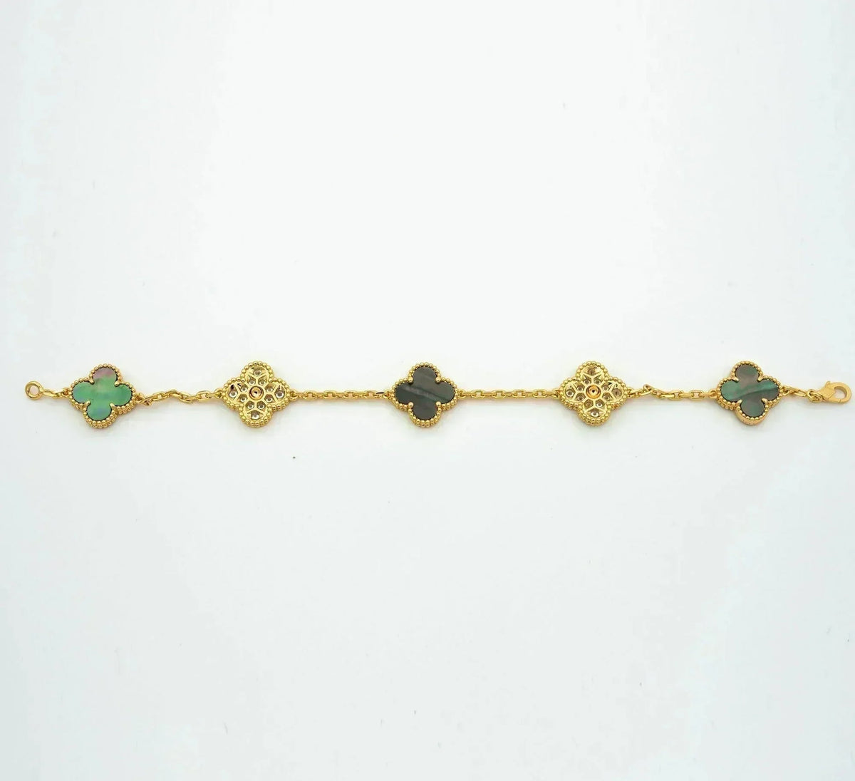 [⭐Aura] CLOVER 5 MOTIF GRAY MOP BRACELET COLLECTION