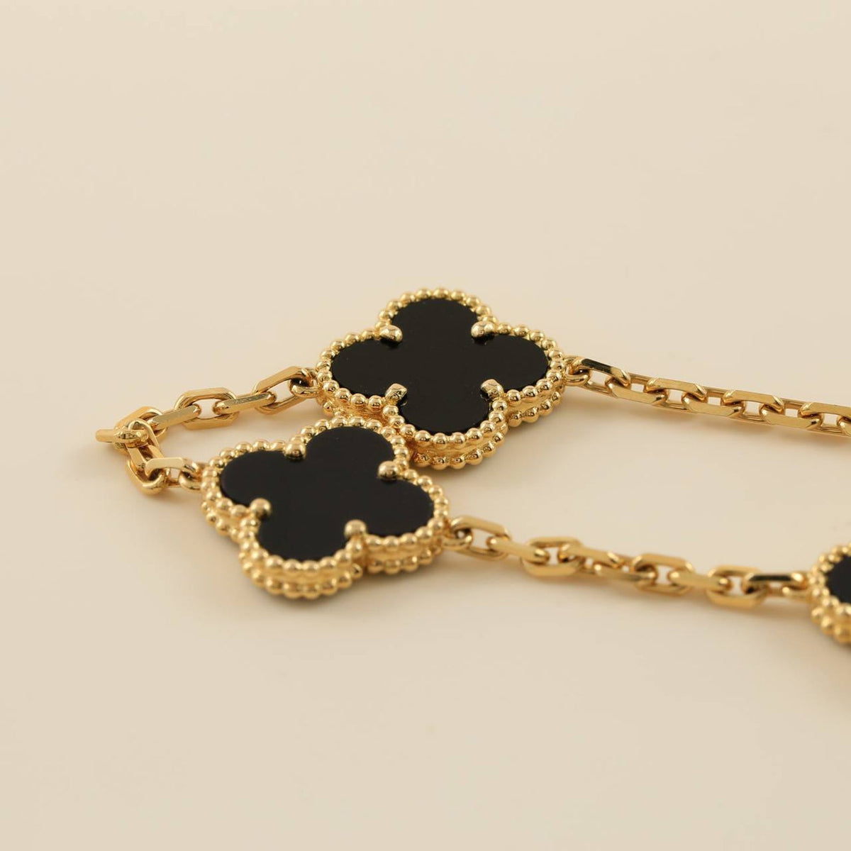 [⭐Aura] CLOVER 5 MOTIF ONYXS BRACELET COLLECTION