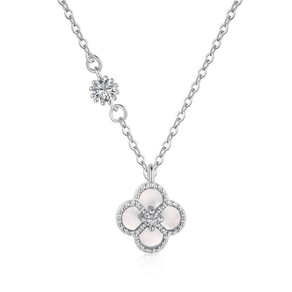 [Aura Jewelry]Delicate Flower Shape Necklace