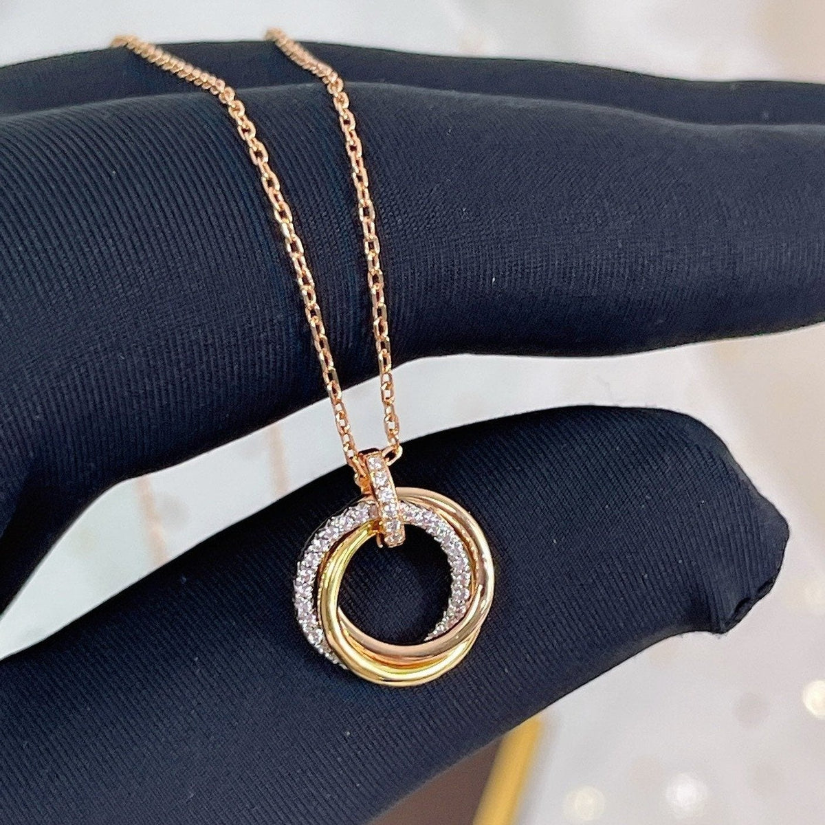 [⭐Aura]TRINITY NECKLACE SILVER GOLD PINK GOLD DIAMONDS