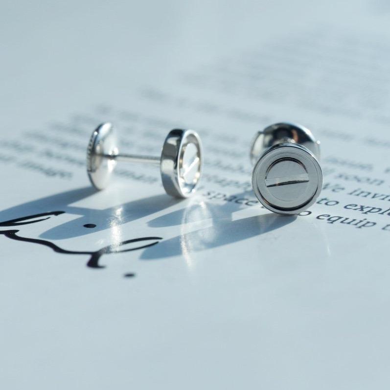 [⭐Aura]LOVE EARRINGS SILVER 10MM