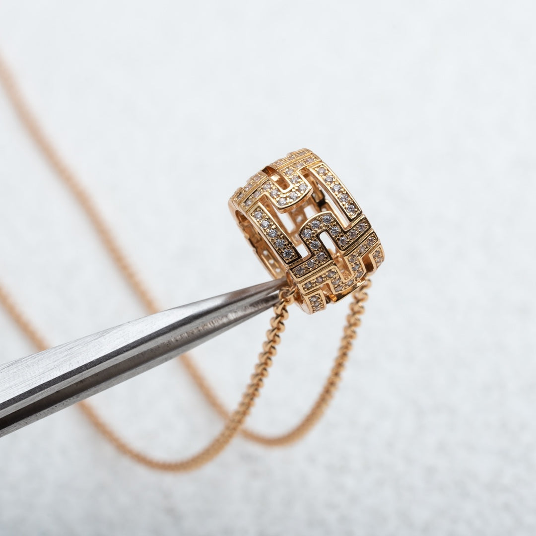 [⭐Aura]PARENTESI NECKLACE PINK GOLD DIAMOND