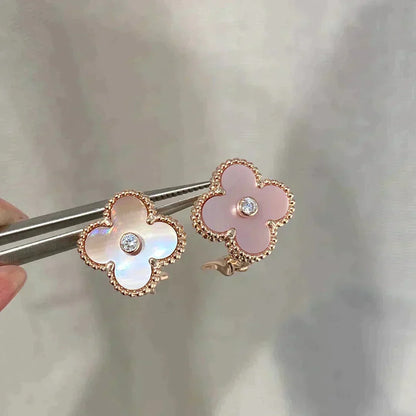 [⭐Aura]CLOVER MEDIUM 1 MOTIFS  PINK MOP DIAMOND EARRINGS