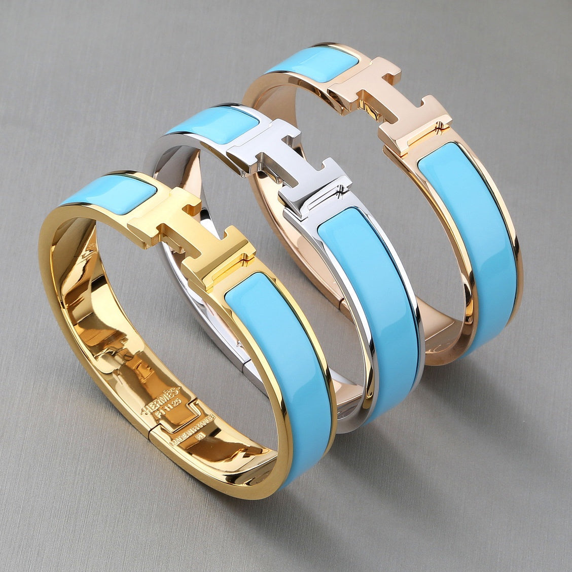 [⭐Aura]H CLOUD BLUE BRACELET