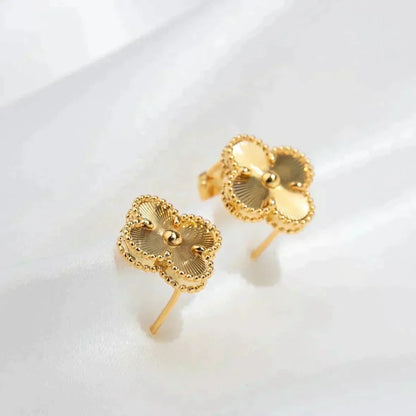 [⭐Aura]CLOVER MEDIUM 1 MOTIFS LASER EARRINGS