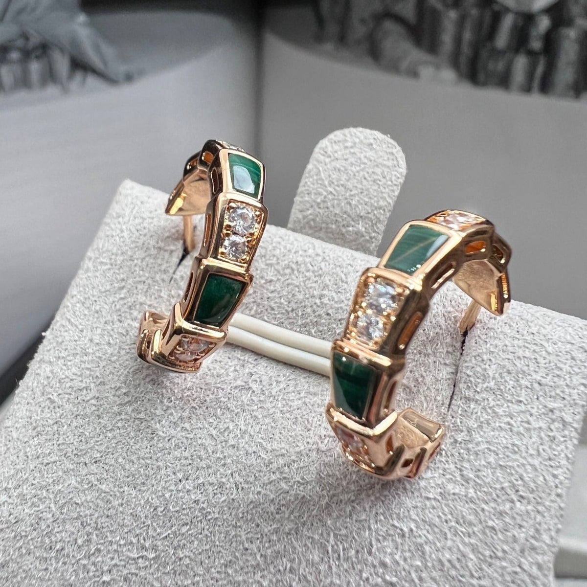 [⭐Aura]SERPENTI MALACHITE PINK GOLD EARRINGS