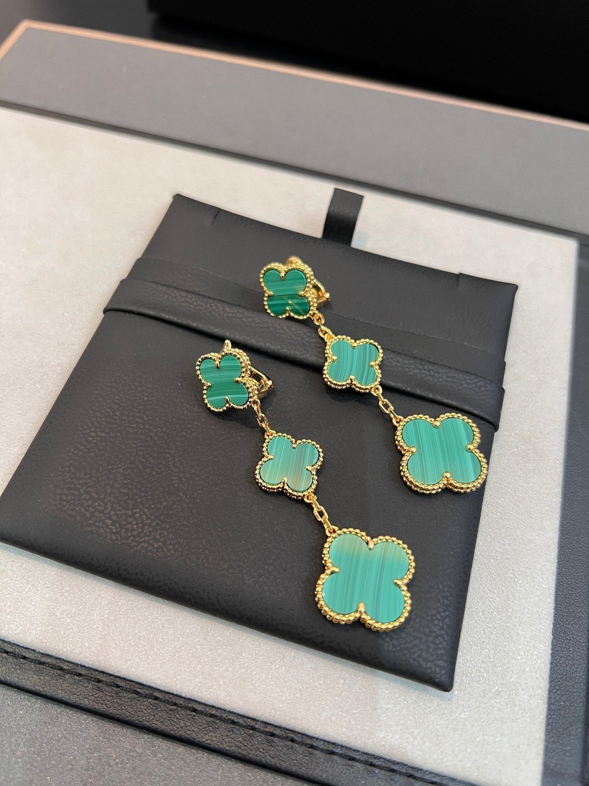 [⭐Aura]CLOVER MALACHITE 3 MOTIFS GOLD
