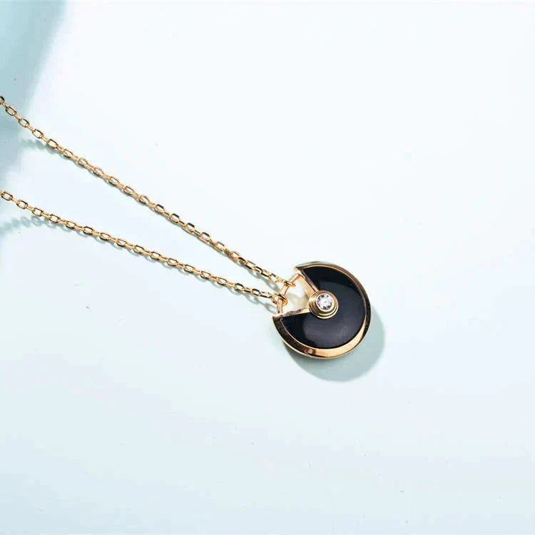 [⭐Aura]AMULETTE GOLD CARNELIAN ONYX NECKLACE