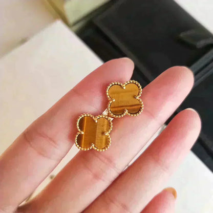 [⭐Aura]CLOVER MEDIUM 1 MOTIFS TIGER EYE EARRINGS