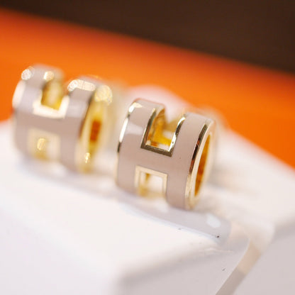 [⭐Aura]MINI POP H GOLD EARRINGS GREY