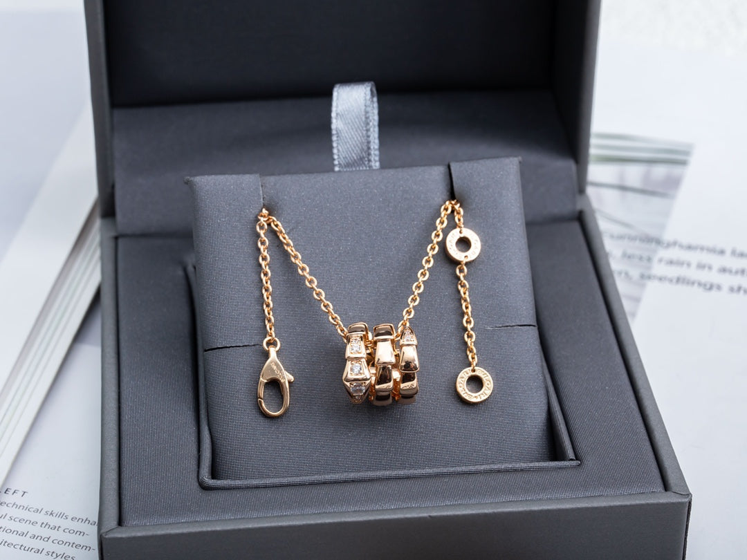 [⭐Aura]SERPENTI PINK GOLD NECKLACE DIAMOND