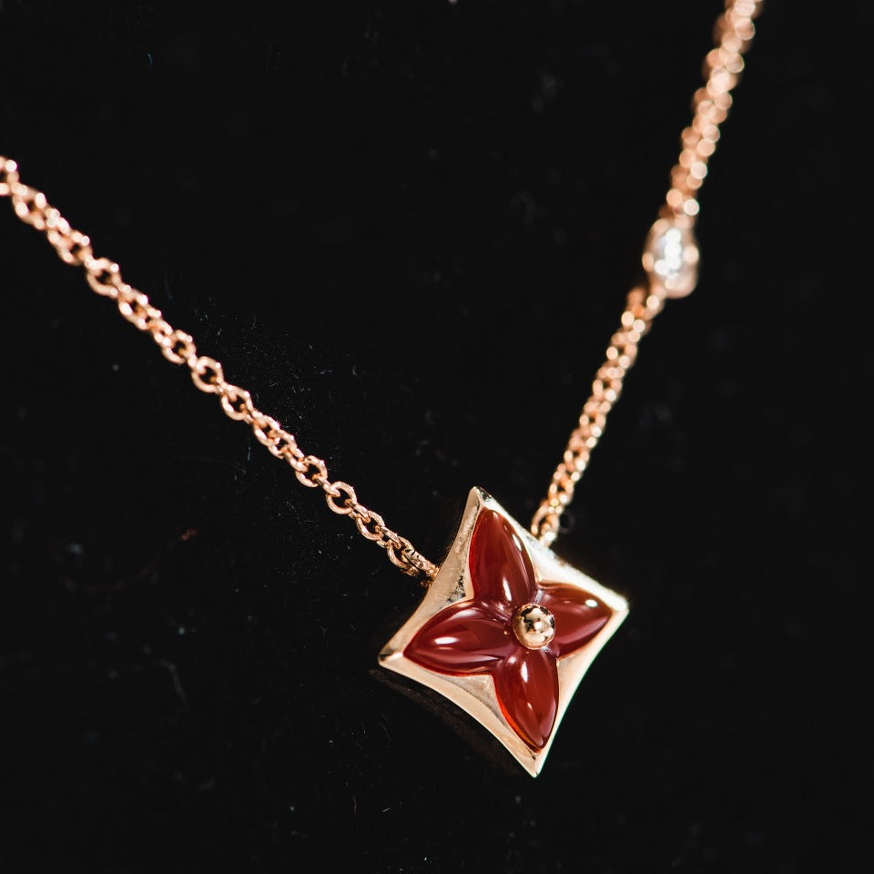 [⭐Aura]STAR NECKLACE PINK GOLD 1 DIAMOND