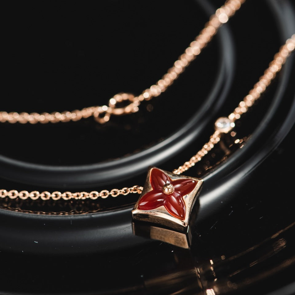 [⭐Aura]STAR NECKLACE PINK GOLD 1 DIAMOND