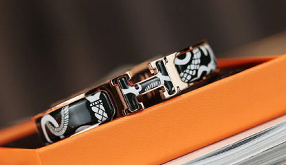 [⭐Aura]H TARTAN BRACELET 12MM