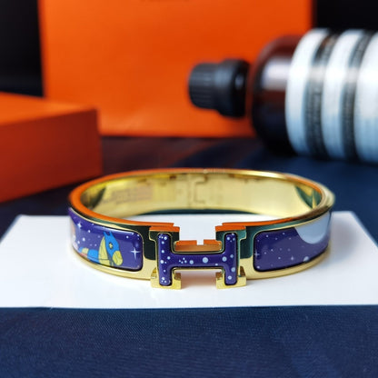 [⭐Aura]H STAR AND MOON BRACELET 12MM