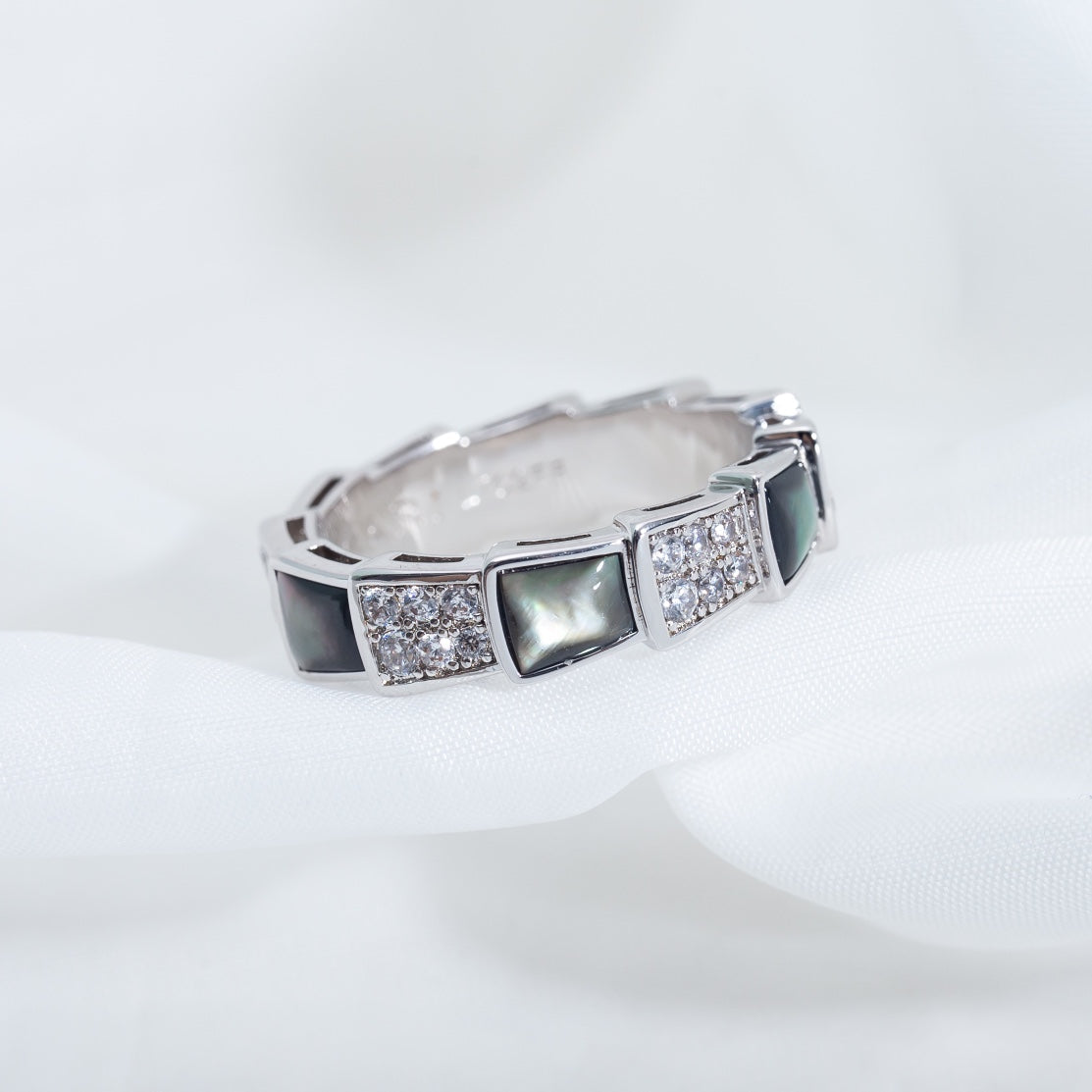 [⭐Aura]SERPENTI RING SILVER DIAMOND BLACK MOP 4MM