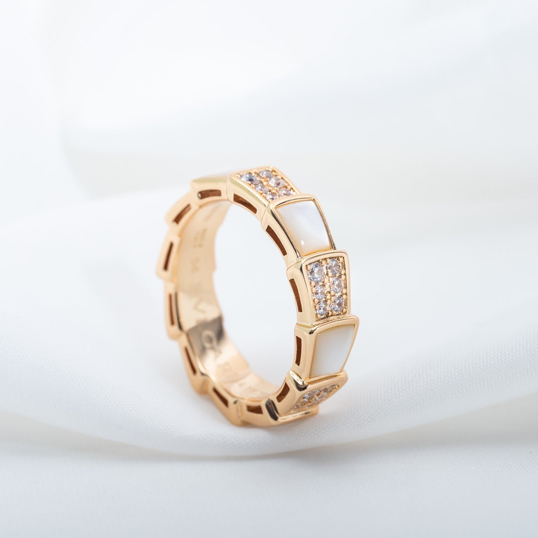 [⭐Aura]SERPENTI RING PINK GOLD MOP DIAMOND PAVED 4MM