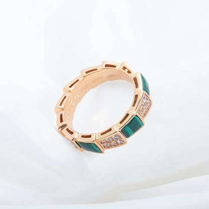 [⭐Aura]SERPENTI RING PINK GOLD MALACHITE DIAMOND PAVED 4MM