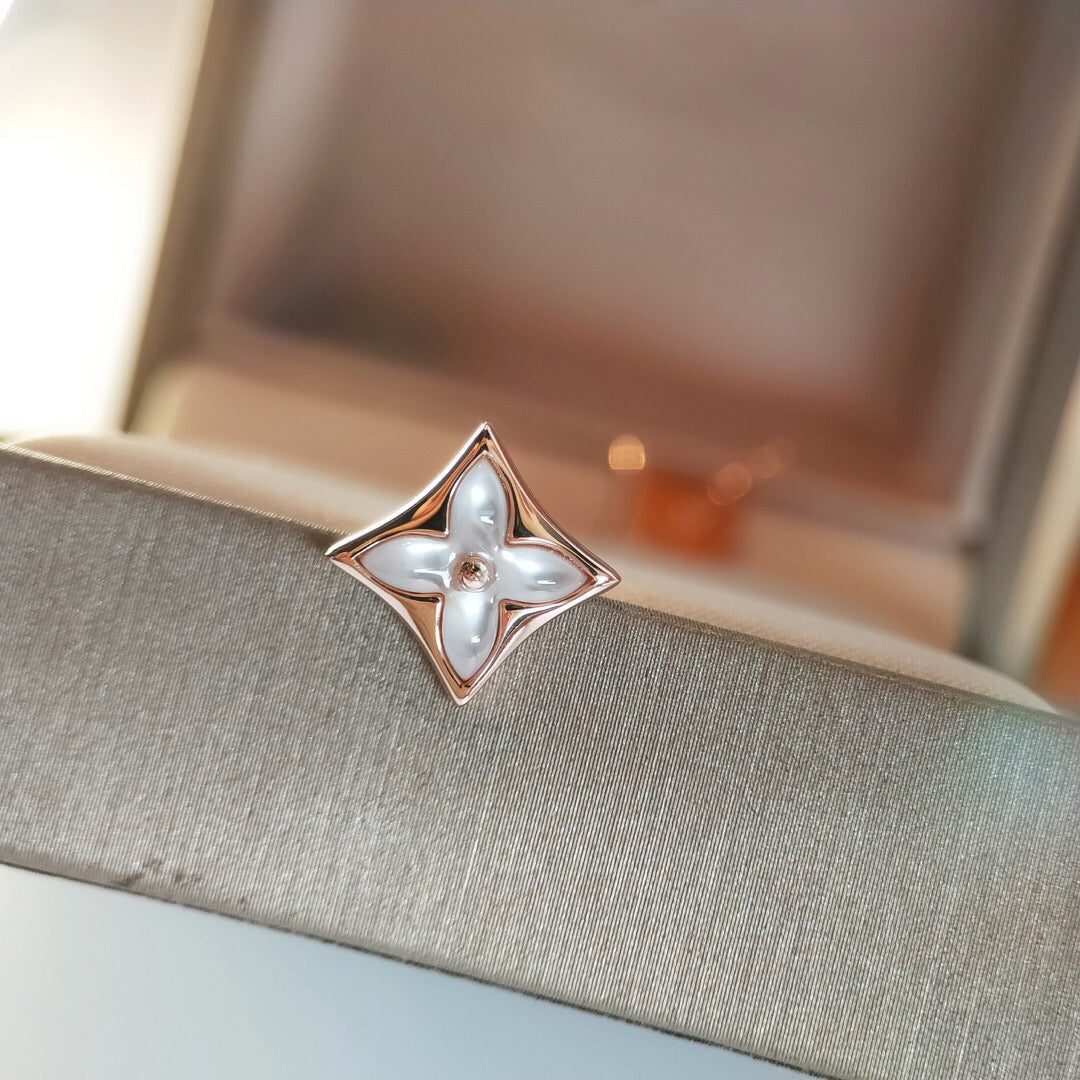 [⭐Aura]STAR MOP PINK GOLD EARRINGS
