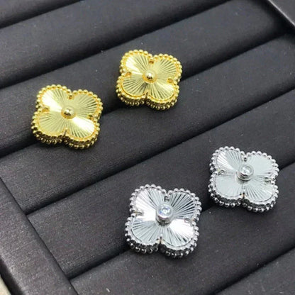 [⭐Aura]CLOVER MINI 9.5MM LASER EARRINGS