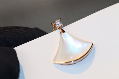 [⭐Aura]DREAM NECKLACE WHITE MOP PINK GOLD 1 DIAMOND