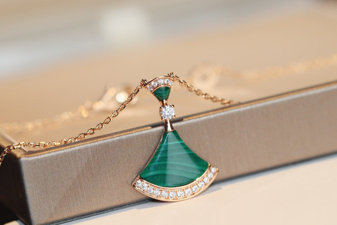 [⭐Aura]DREAM NECKLACE MALACHITE DIAMOND