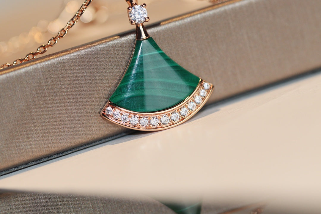[⭐Aura]DREAM NECKLACE MALACHITE DIAMOND
