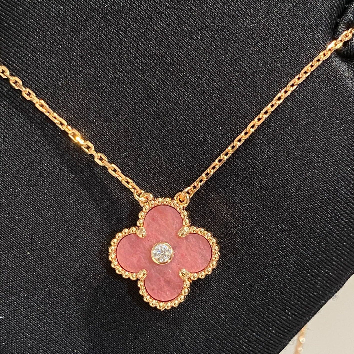 [⭐Aura]CLOVER 15MM DIAMOND RHODONITE NECKLACE