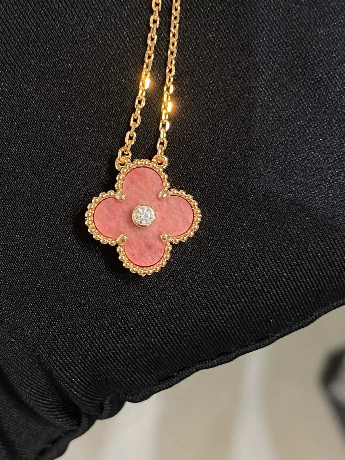 [⭐Aura]CLOVER 15MM DIAMOND RHODONITE NECKLACE