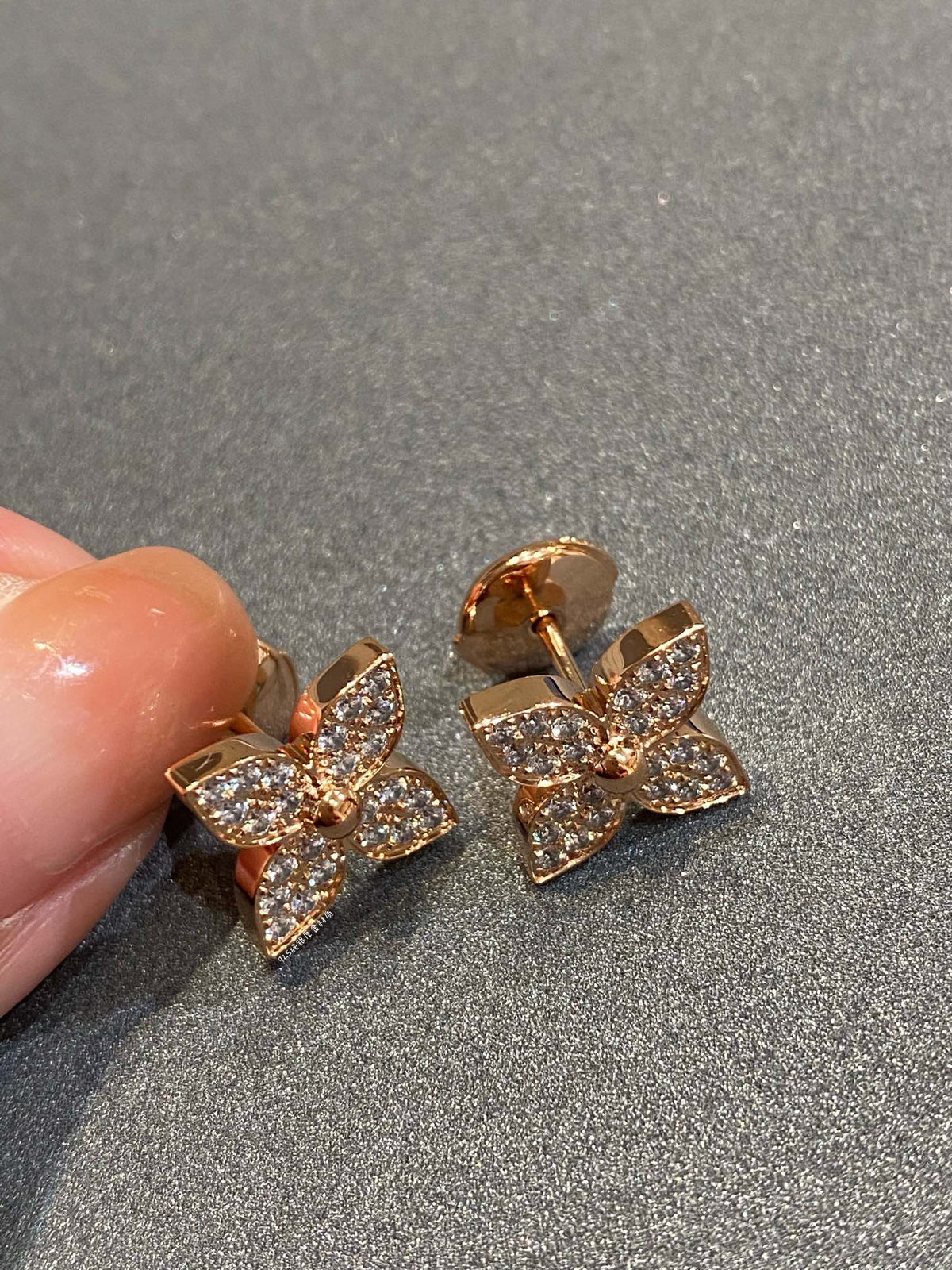 [⭐Aura]STAR DIAMOND EARRINGS