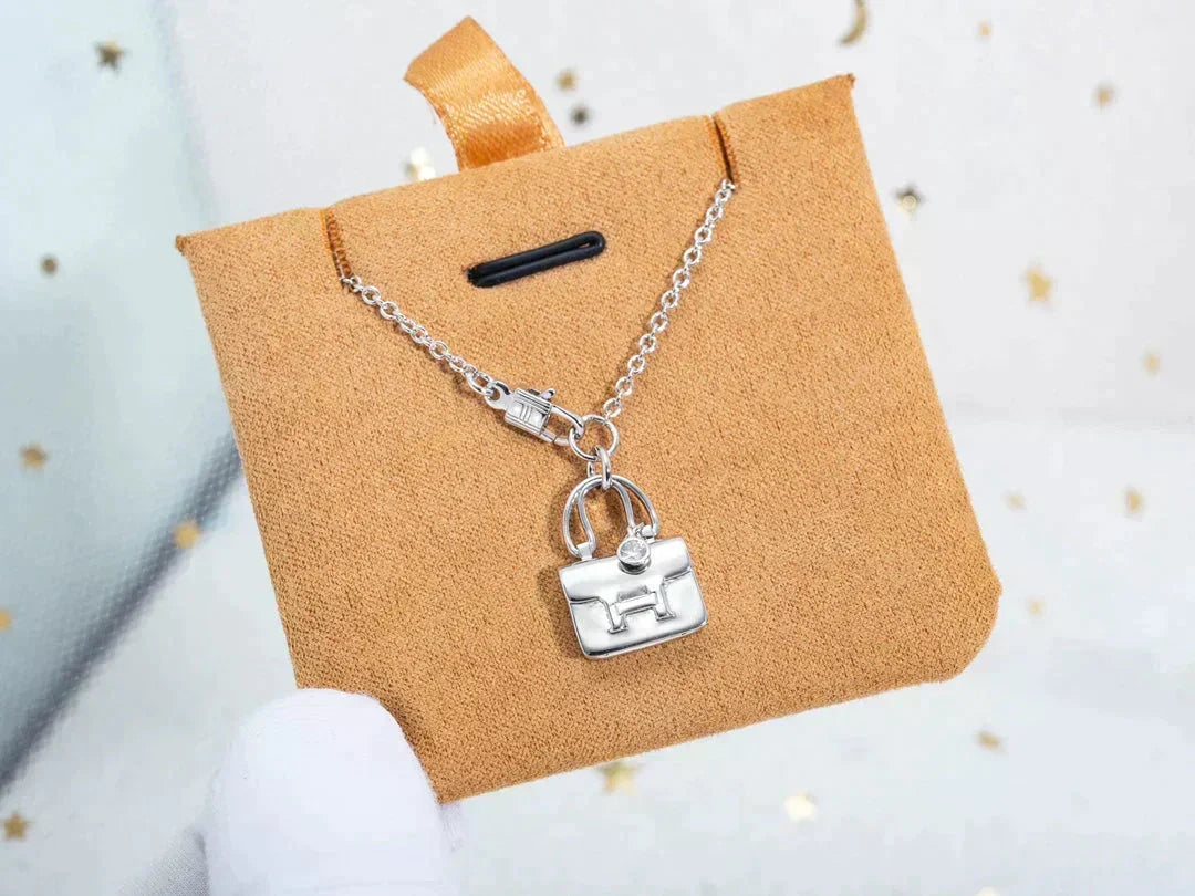 [⭐Aura]AMULETTE PEDANT SILVER NECKLACE