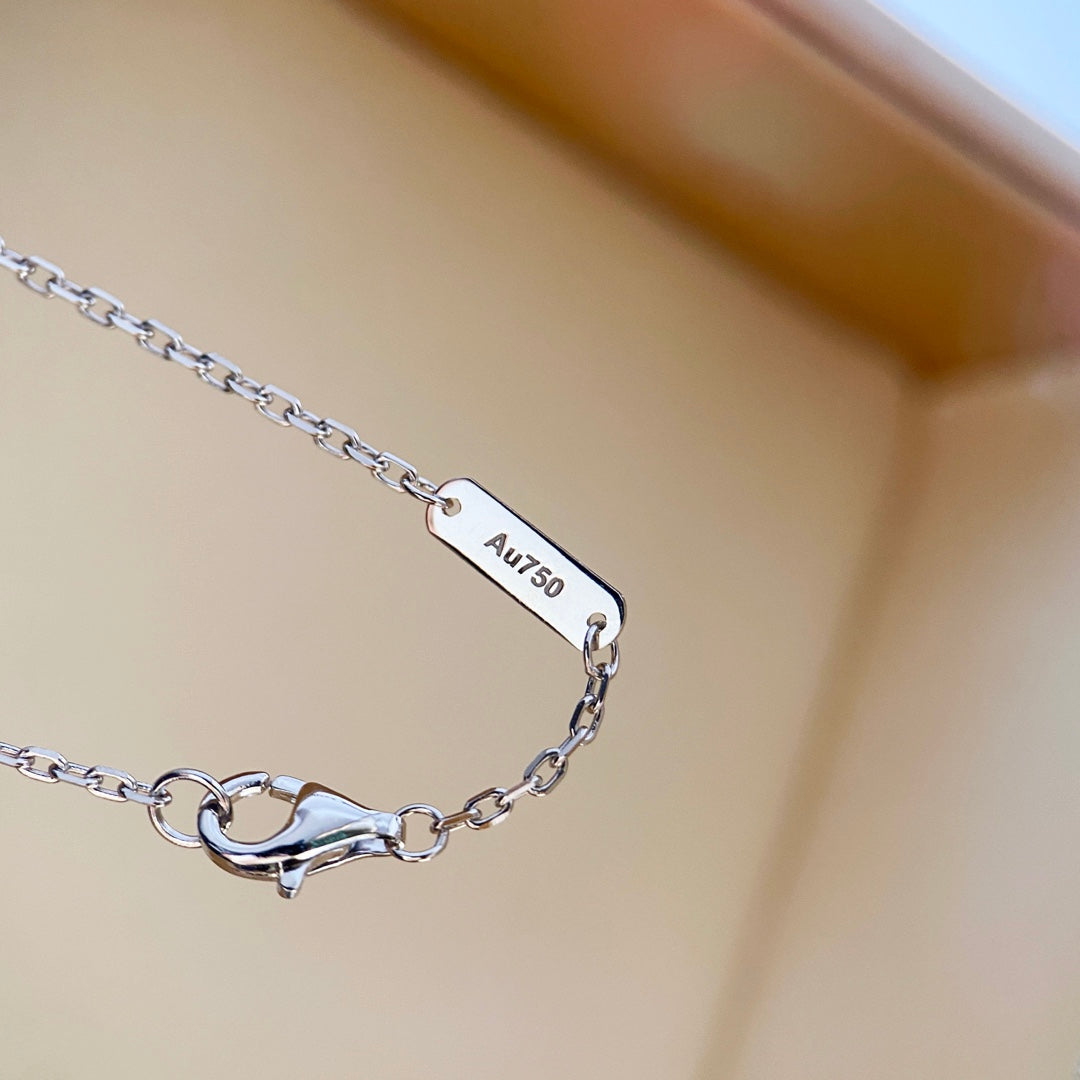 [⭐Aura]CLOVER DIAMOND NECKLACE SILVER