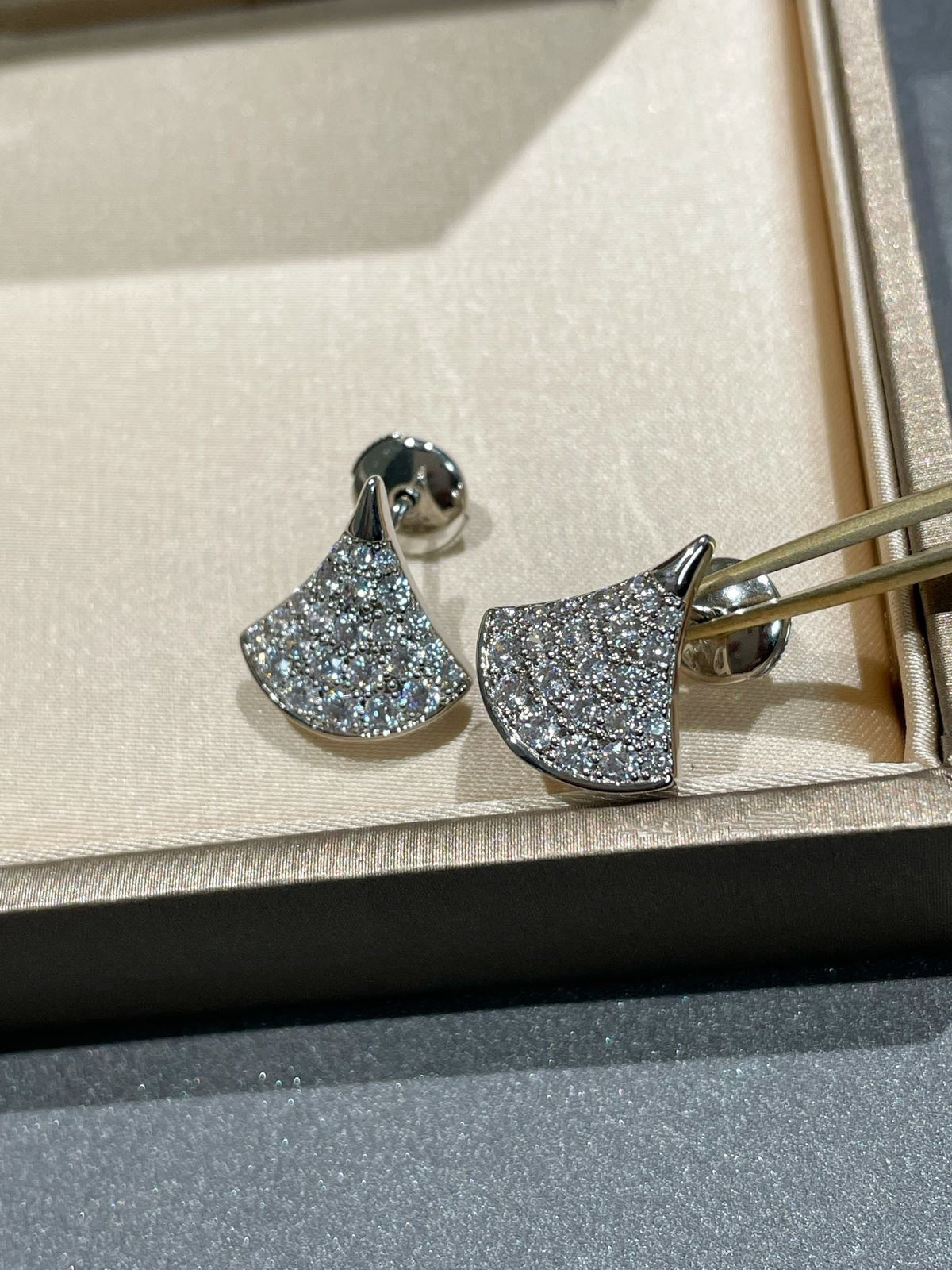 [⭐Aura]DREAM STUD EARRINGS DIAMOND
