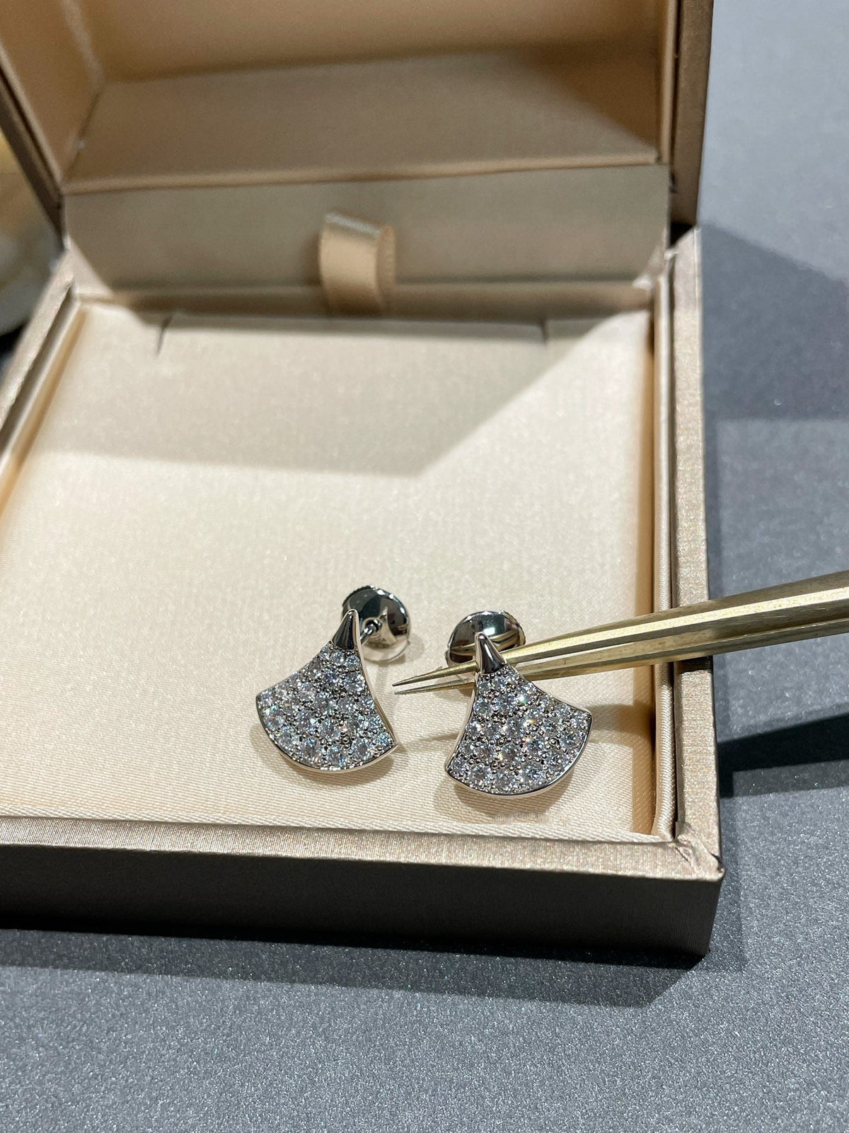 [⭐Aura]DREAM STUD EARRINGS DIAMOND