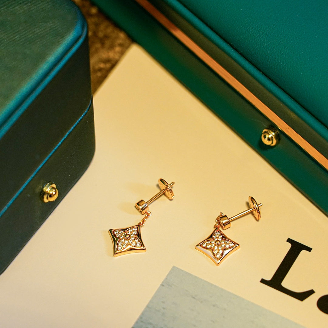[⭐Aura]STAR DIAMONDS EARRINGS GOLD