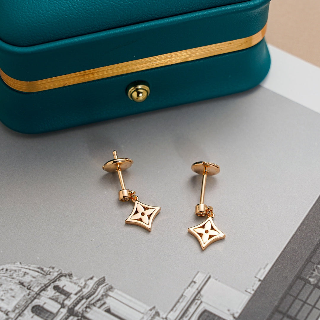 [⭐Aura]STAR EARRINGS GOLD