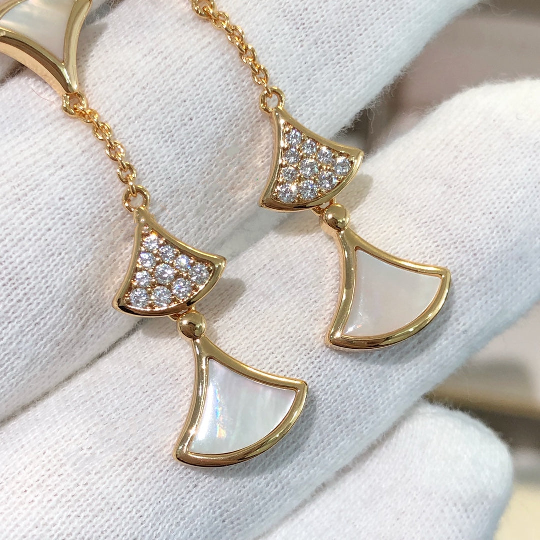 [⭐Aura]DREAM EARRINGS 3 MOTIFS DIAMOND MOP PINK GOLD