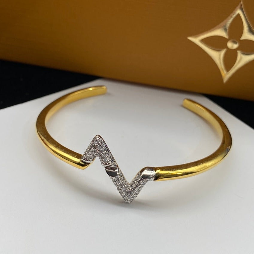 [⭐Aura]VOLTE UPSITE DOWN DIAMOND GOLD OPEN BRACELET