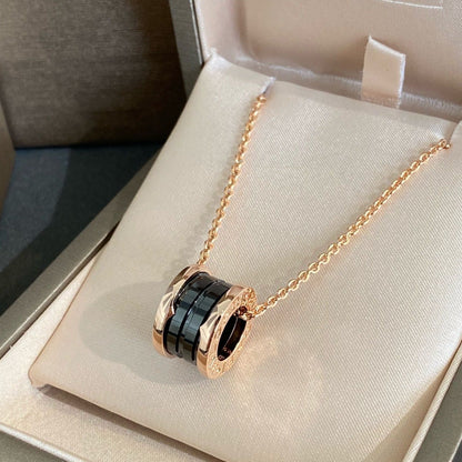 [⭐Aura]ZERO 1 BLACK CERAMIC PINK GOLD NECKLACE