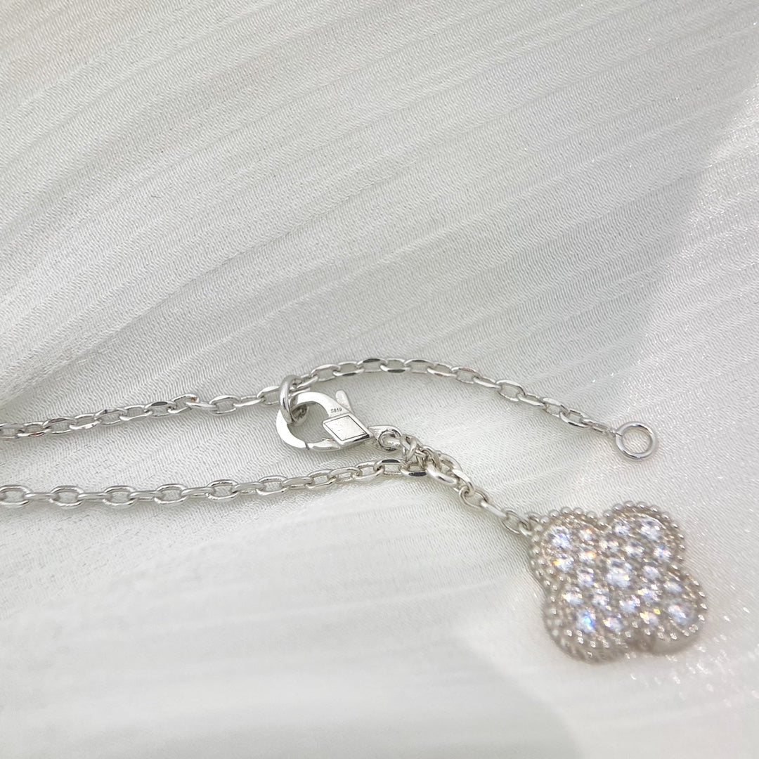 [⭐Aura]CLOVER 5 MOTIFS SILVER DIAMONDS NECKLACE