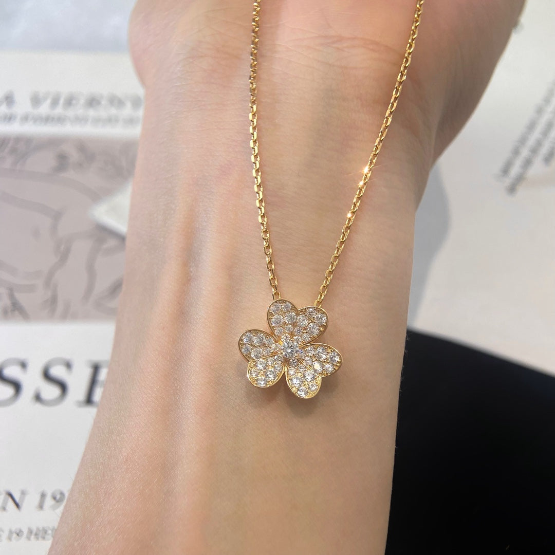 [⭐Aura]FLOWER DIAMOND NECKLACE