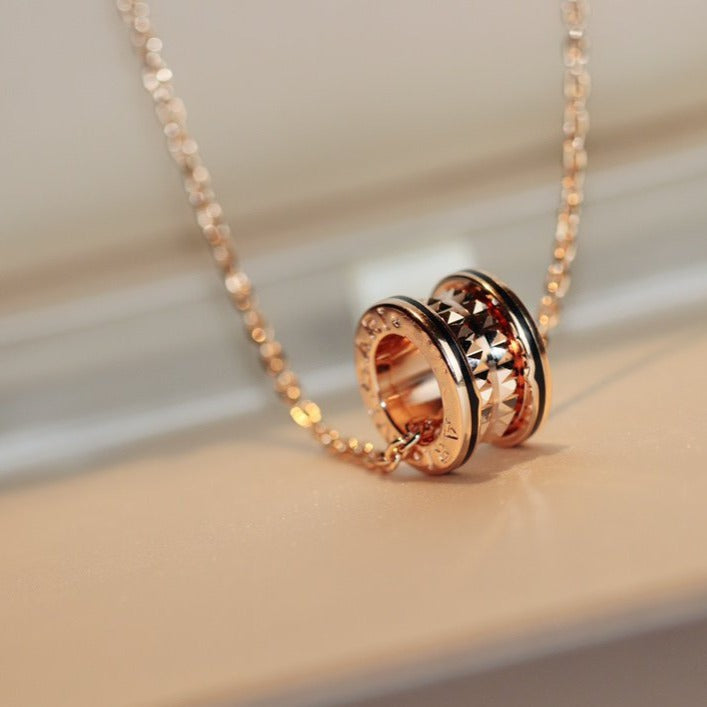 [⭐Aura]ZERO 1 ROCK PEDANT PINK GOLD BLACK NECKLACE
