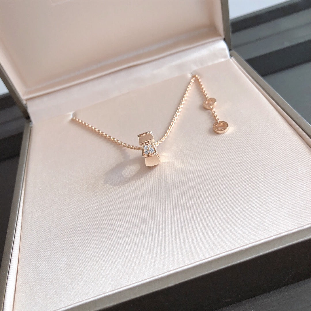 [⭐Aura]SERPENTI PEDANT DIAMOND PINK GOLD NECKLACE