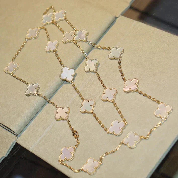 [⭐Aura]CLOVER 20 MOTIFS WHITE MOP NECKLACE