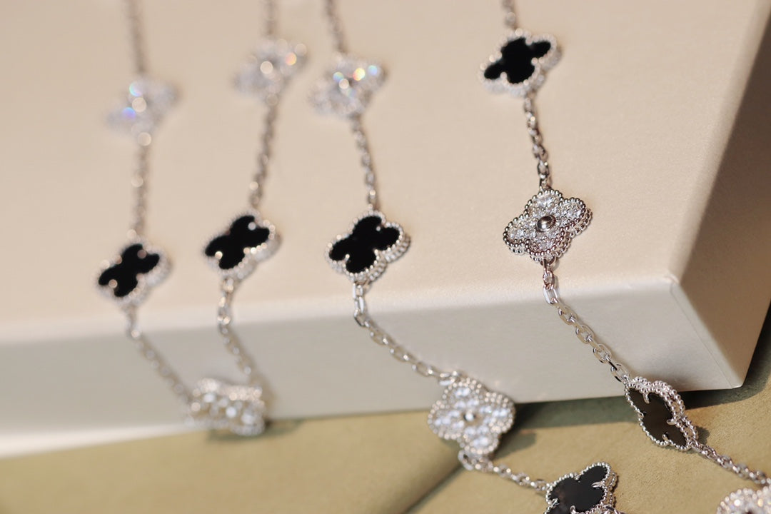[⭐Aura]CLOVER 20 MOTIFS ONYX DIAMOND SILVER