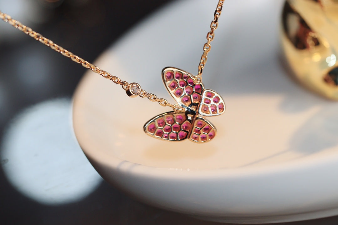 [⭐Aura]BUTTERFLY RED DIAMOND ROSE GOLD NECKLACE