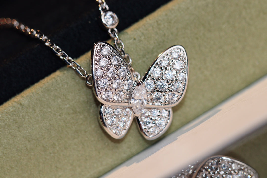 [⭐Aura]BUTTERFLY DIAMOND NECKLACE