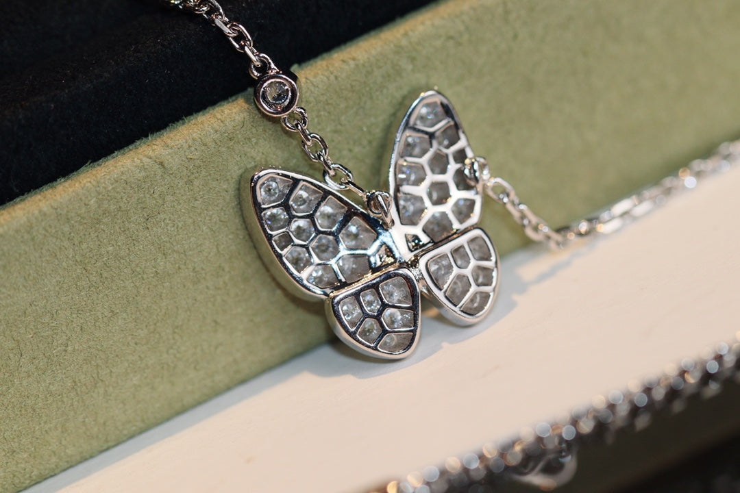 [⭐Aura]BUTTERFLY DIAMOND NECKLACE