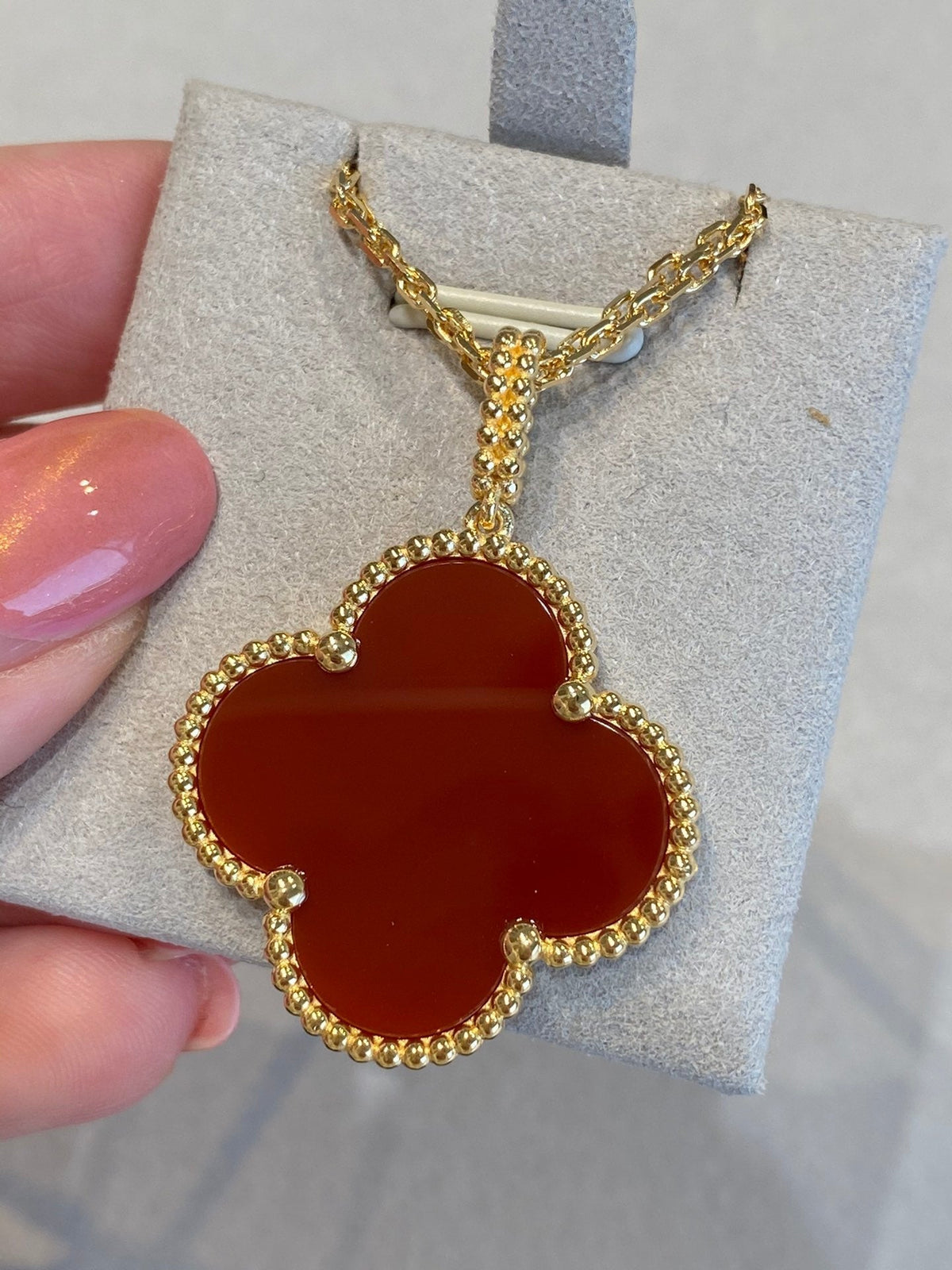 [⭐Aura]CLOVER 25MM NECKLACE GOLD CARNELIAN