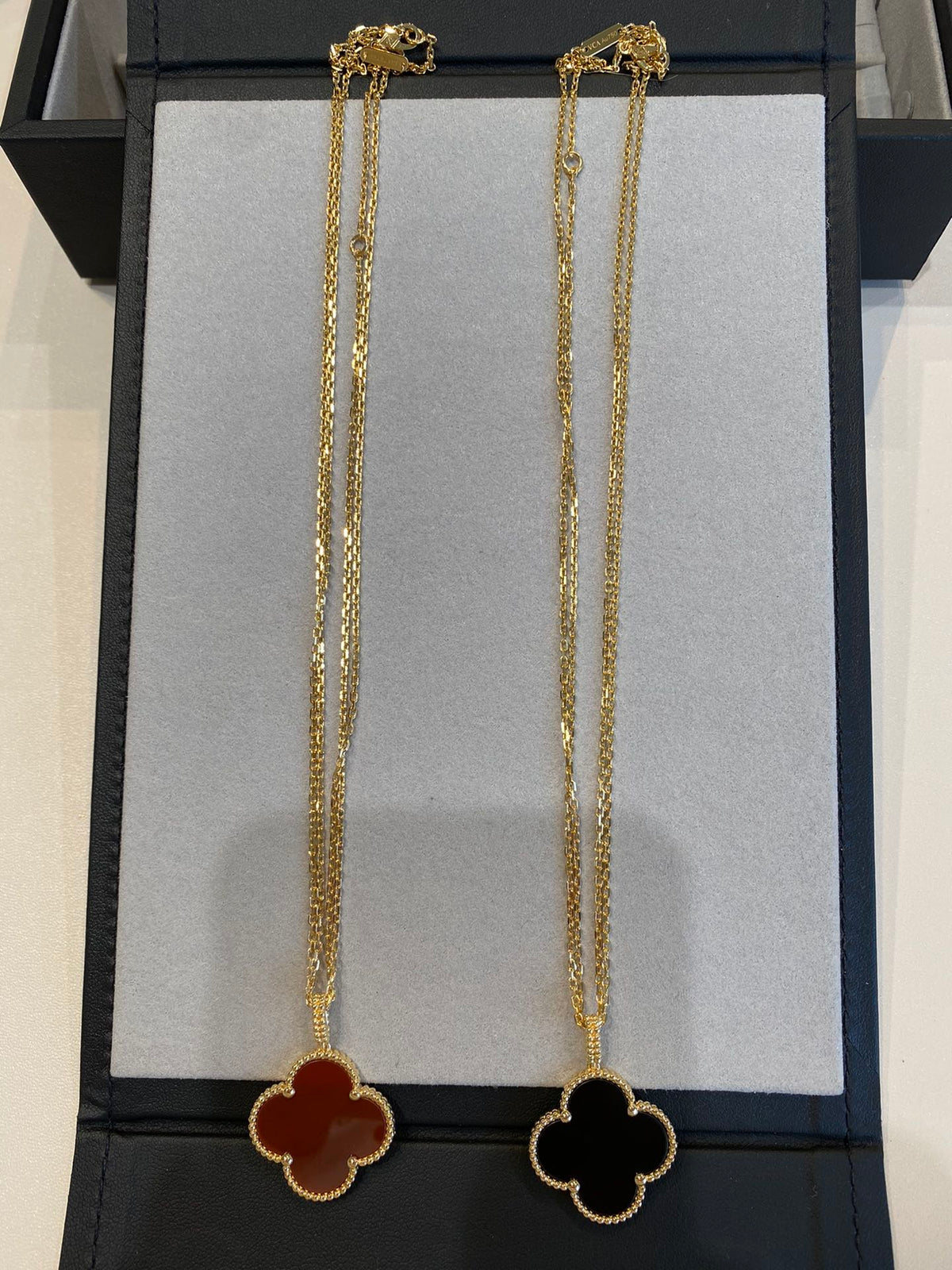 [⭐Aura]CLOVER 25MM NECKLACE GOLD CARNELIAN